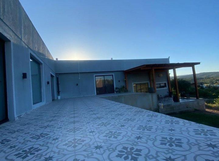 VENTA CASA TANTI BARRIO PRIVADO KEOKEN 3 DOR 2B 5