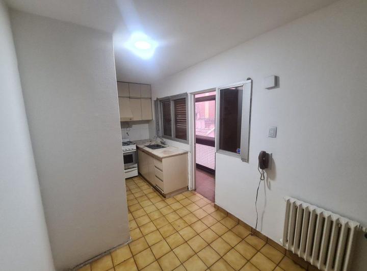 VENTA DPTO PUEYRREDON ESQ INDEPENDENCA 3DORM 3BALC 4