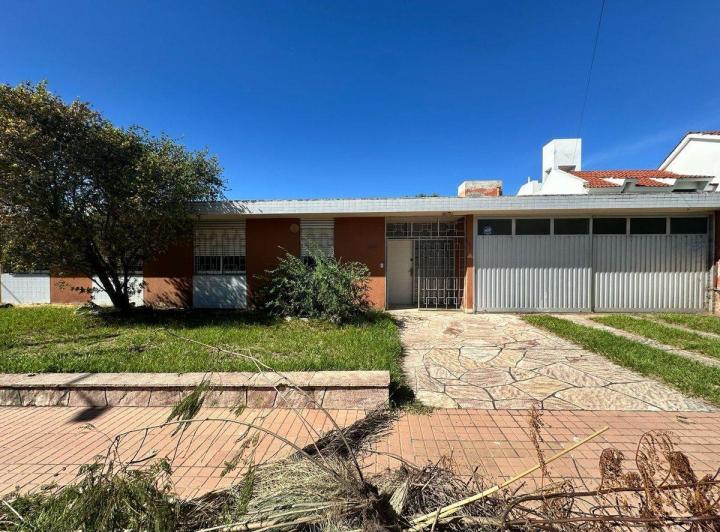 OPORT VTA CASA ALTOS D V CABRERA P REMODELAR 2