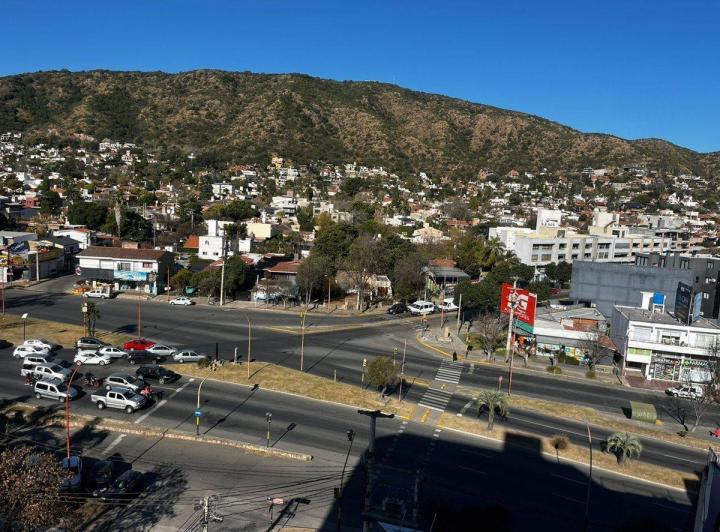 VENTA DEPTO 3 DORM. 3 BAÑOS CARLOS PAZ V DOMINGUEZ 1