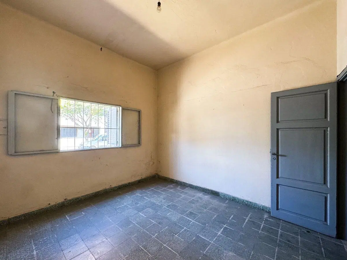 VENTA LOTE IDEAL INVERSOR BARRIO ALBERDI 5