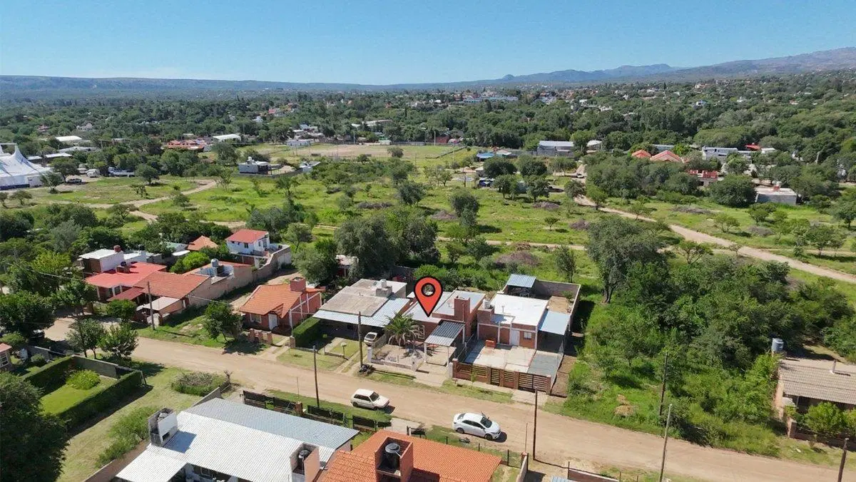 VENTA CASA MINA CLAVERO 2 DORM CERCA DE RUTA Y RIO 5