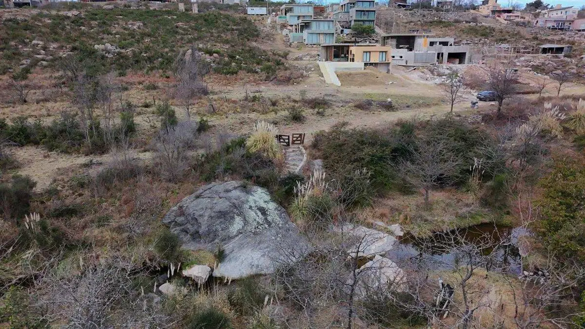VENTA CASA VILLA GIARDINO 2 DORM PILETA FRENTE RIO 3