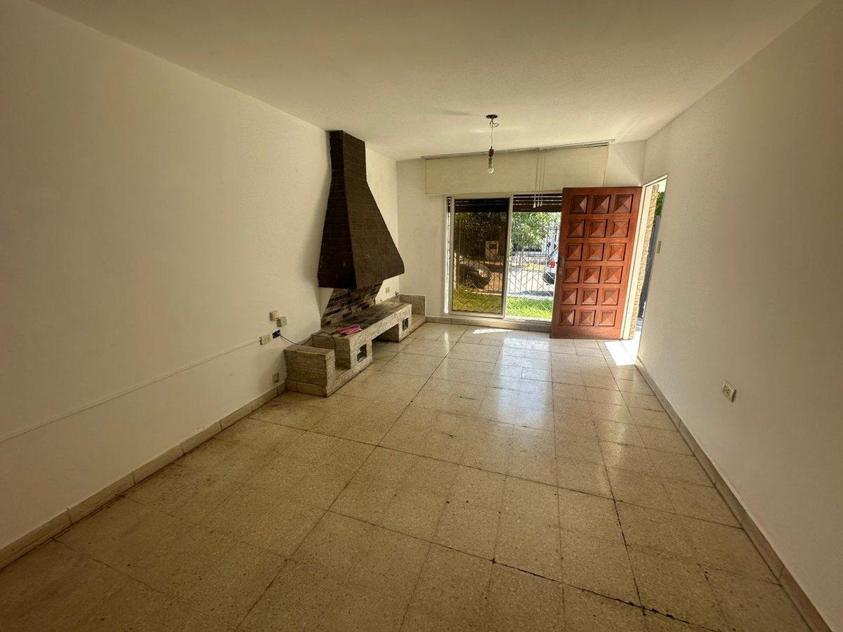 VENTA CASA 3 DORM 2 BAÑOS EN LOMA DE SAN MARTIN