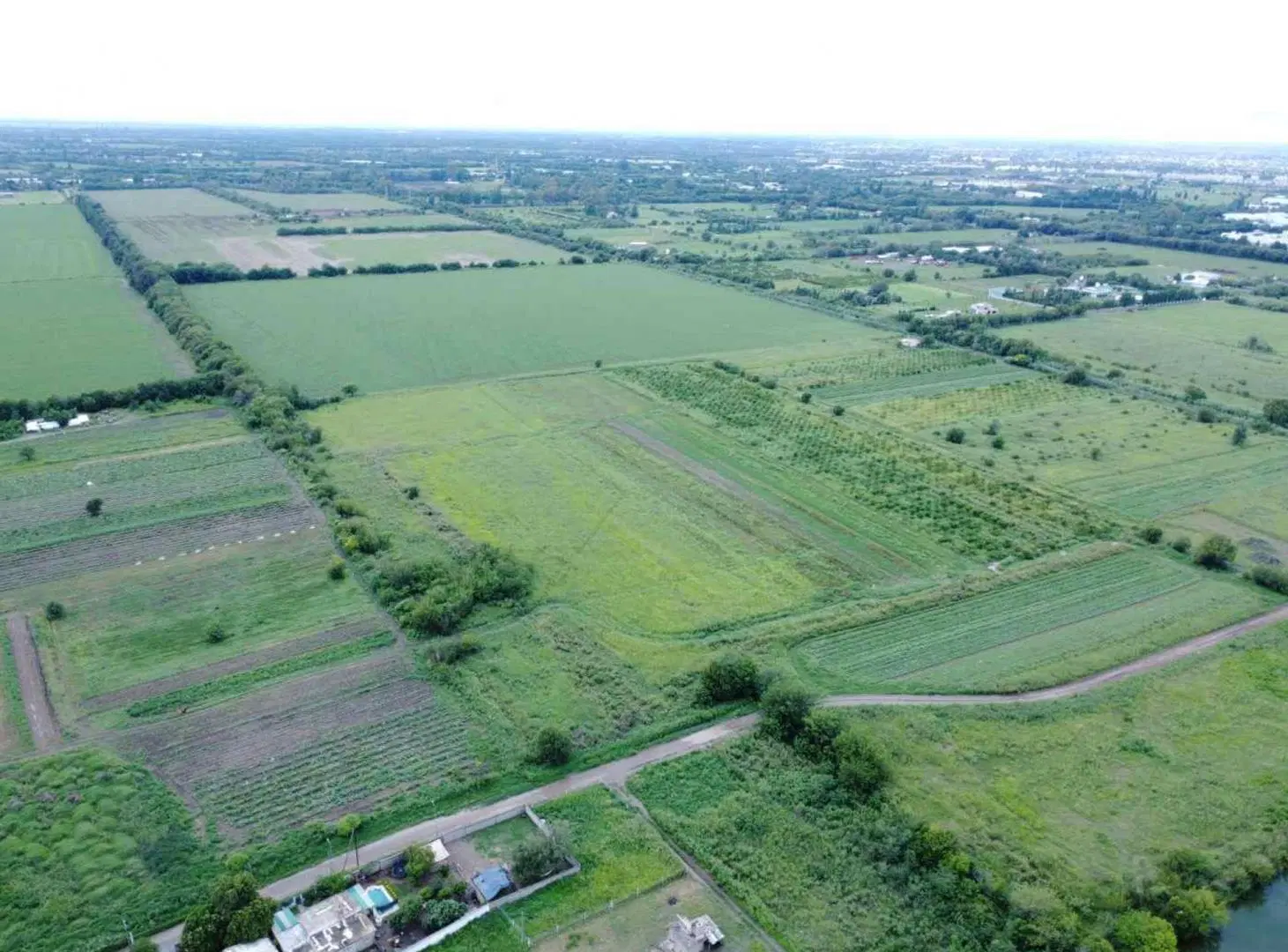 VENTA LOTE VILLA GRAN PARQUE ZONA INDUSTRIAL 4