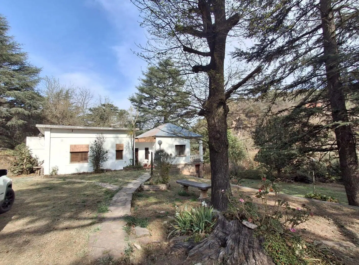 VENTA CASONA EX HOTEL LA QUEBRADA RIO CEBALLOS 4