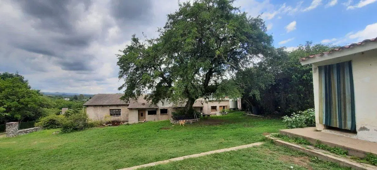 VENTA CASONA A RECIC PILETA LOTE 5500 M2 LA GRANJA 3