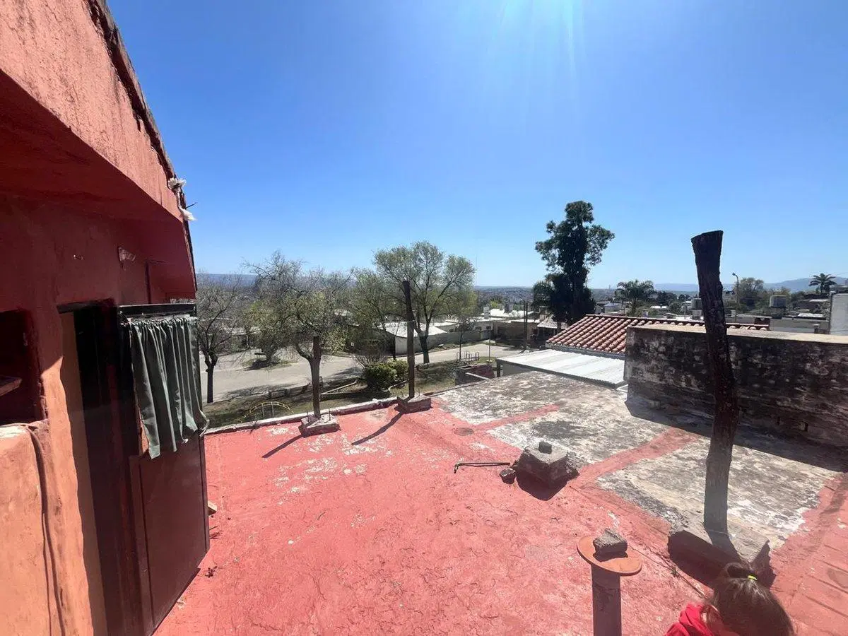 VENTA CASA 3 DORM MAS DEPTO VILLA CARLOS PAZ 2