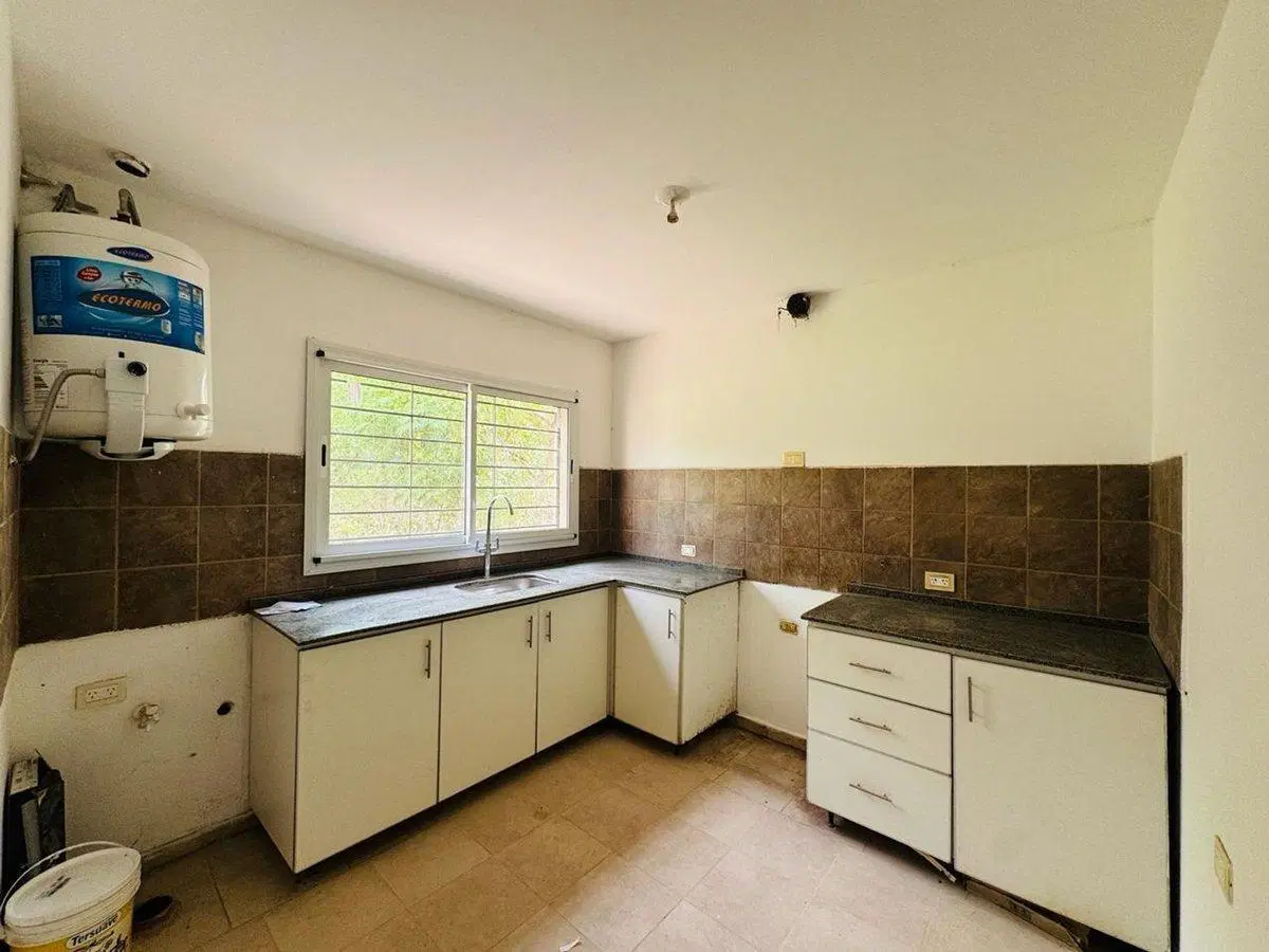 VENTA DUPLEX VILLA ALLENDE 3 Dorm Cochera Patio 4