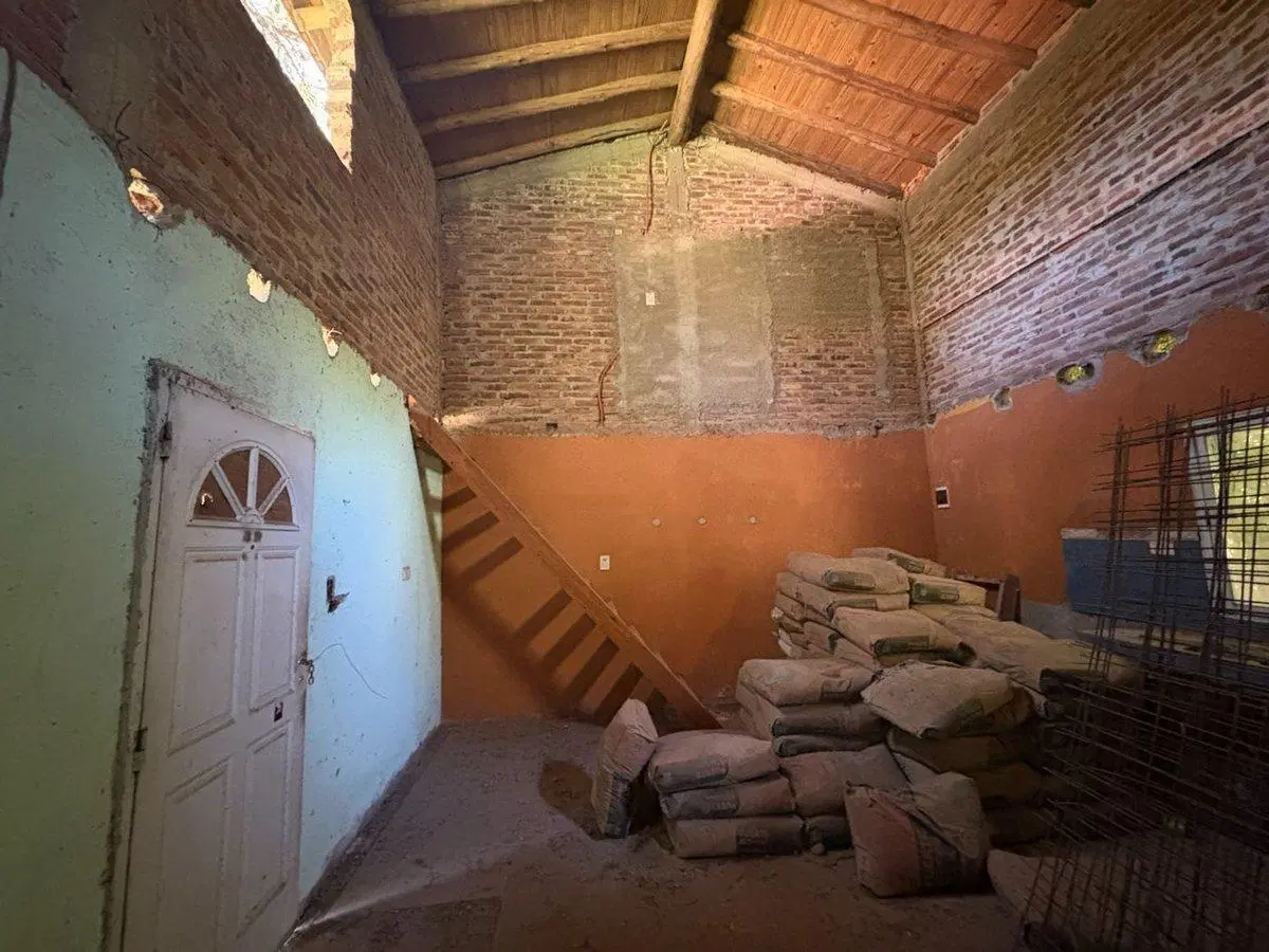 CASA 2 DORM A TERMINAR EN VILLA GRAL BELGRANO 5