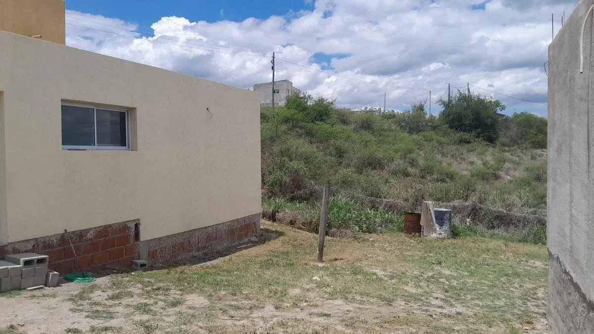 VENTA CASA SANTA CRUZ DEL LAGO, A ESTRENAR 2 DORM 4