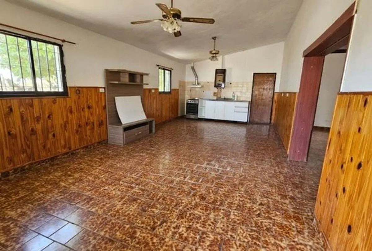 VENTA CASA MÁS DEPARTAMENTO CARLOS PAZ 4