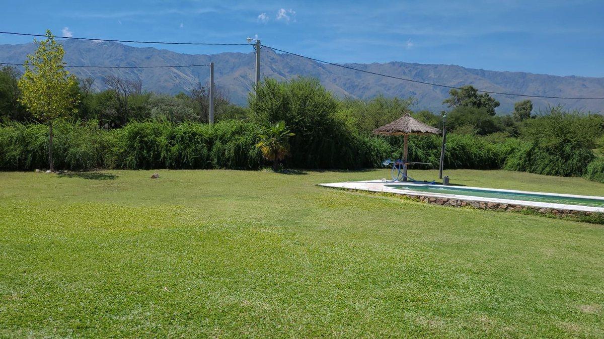 VENTA CASA CON GRAN PARQUE EN SAN JAVIER