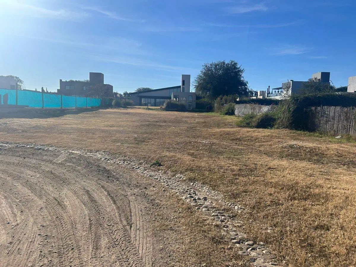 VENTA LOTE LA MORADA BARRIO CERRADO VILLA ALLENDE 3