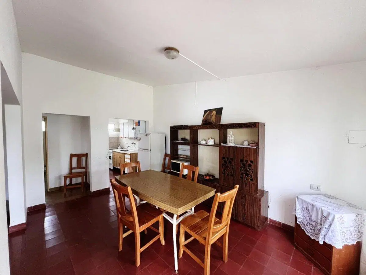 VENTA CASA 2 DORM MAS CABAÑA 1 DORM CARLOS PAZ 3