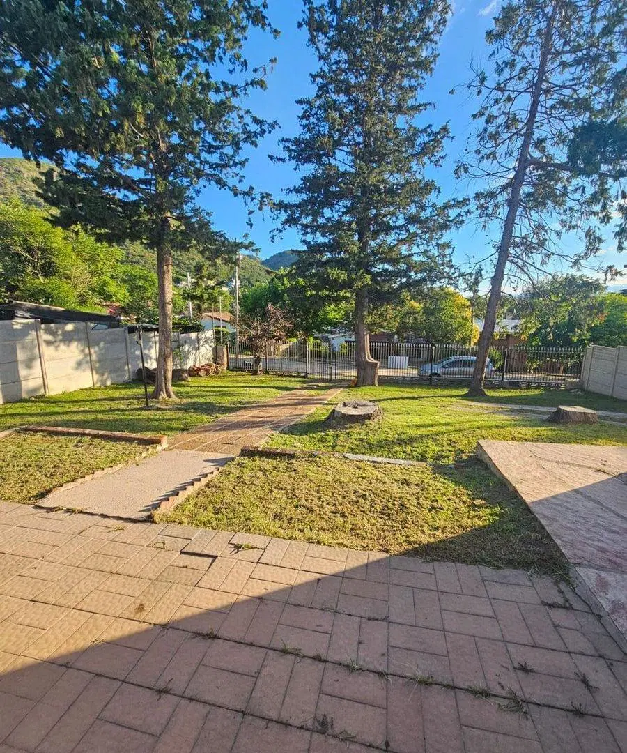 VENTA CASA 2 DORM MAS CABAÑA 1 DORM CARLOS PAZ 5