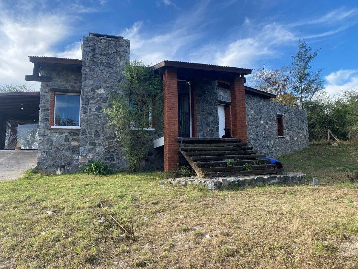 VENTA CASA EN COSQUIN DE 2 DORM CON PILETA 3