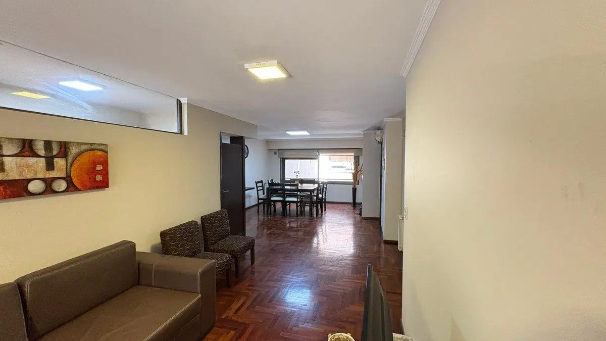VENTA DEPARTAMENTO DOS DORM. CON COCHERA NVA. CBA. 2
