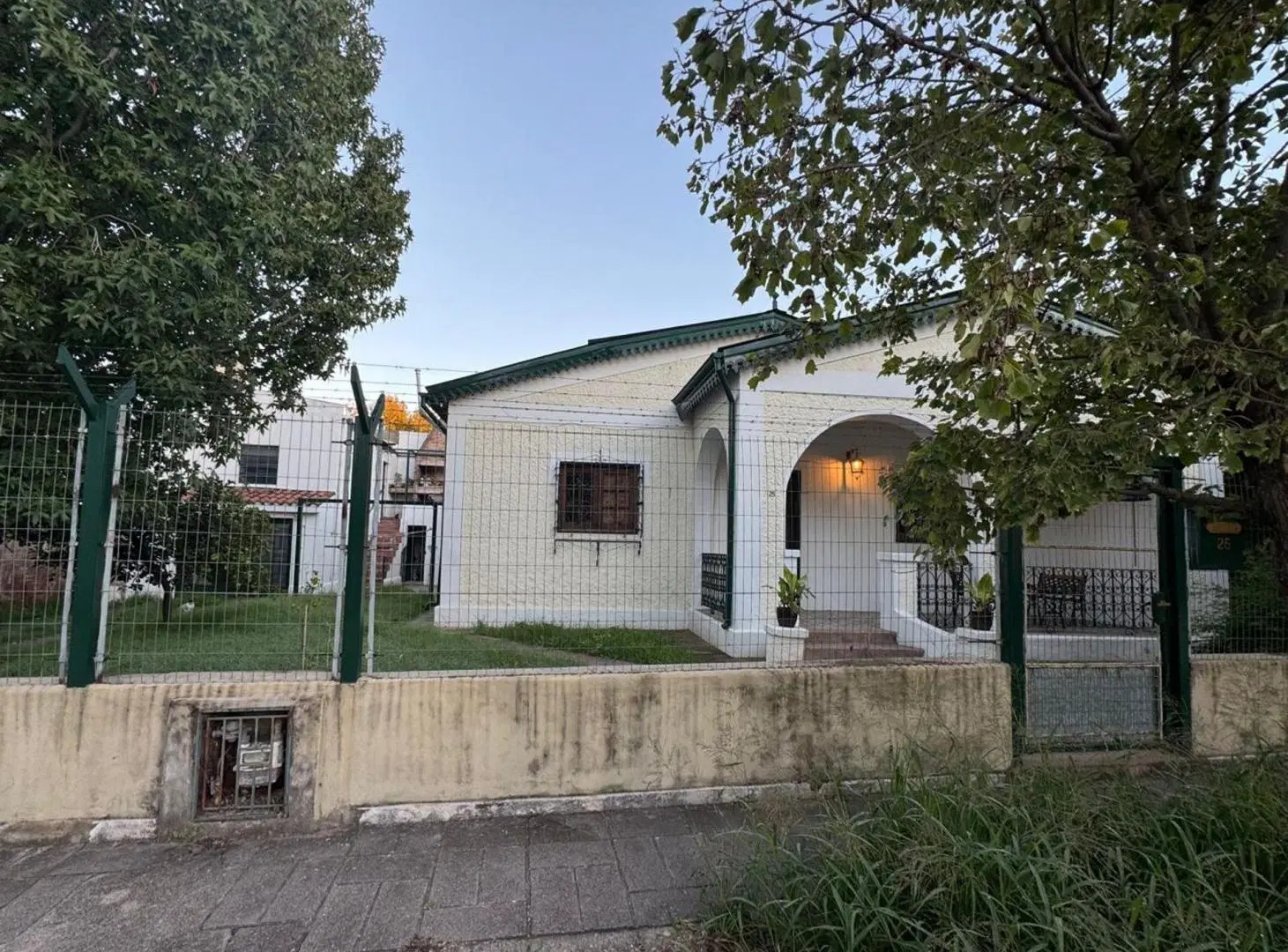 ALQUILER CASA 3 DORM ARGUELLO 2
