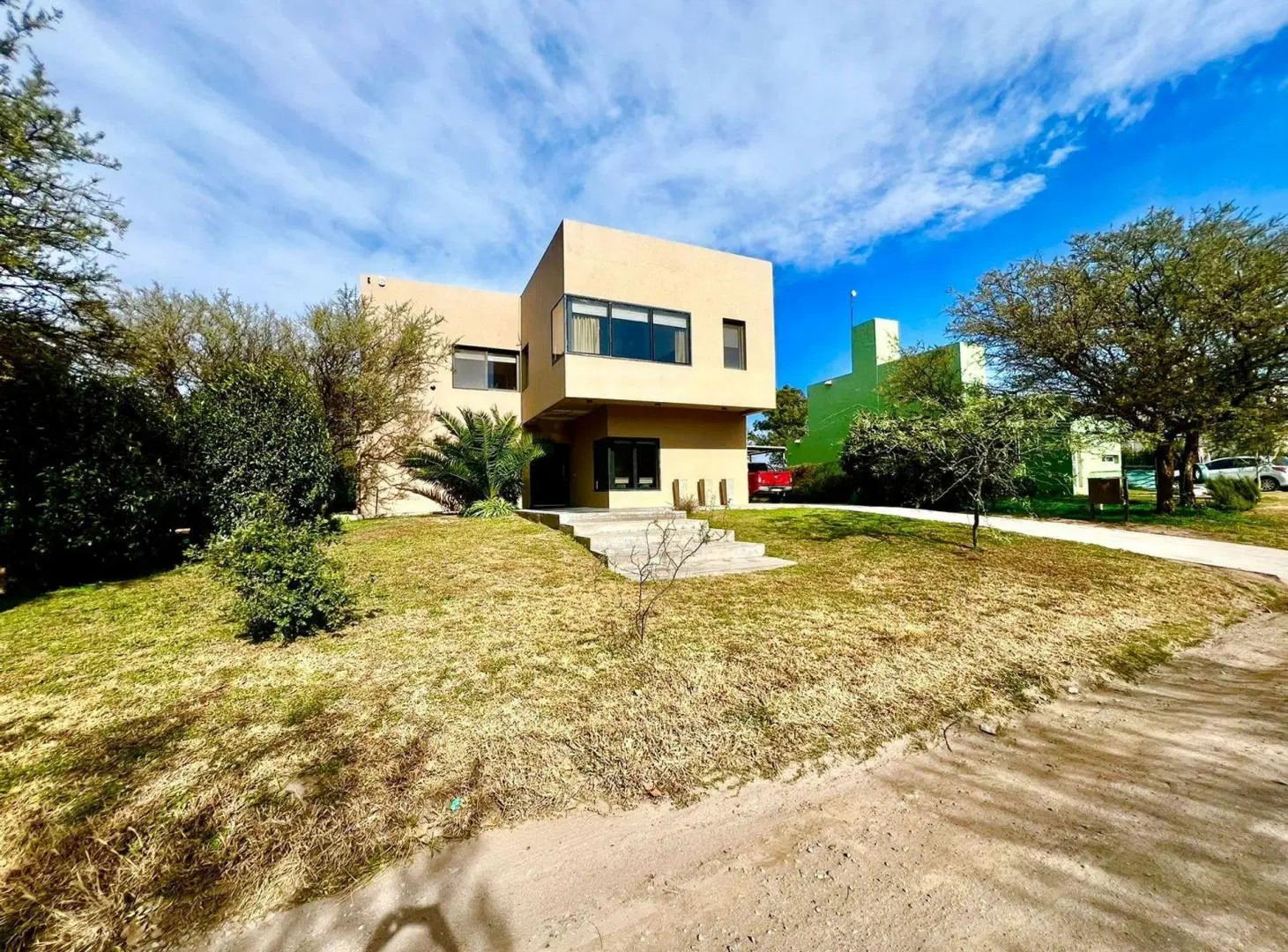 VENTA MODERNA CASA 5 DORMI C PILE VALLE DEL GOLF 2