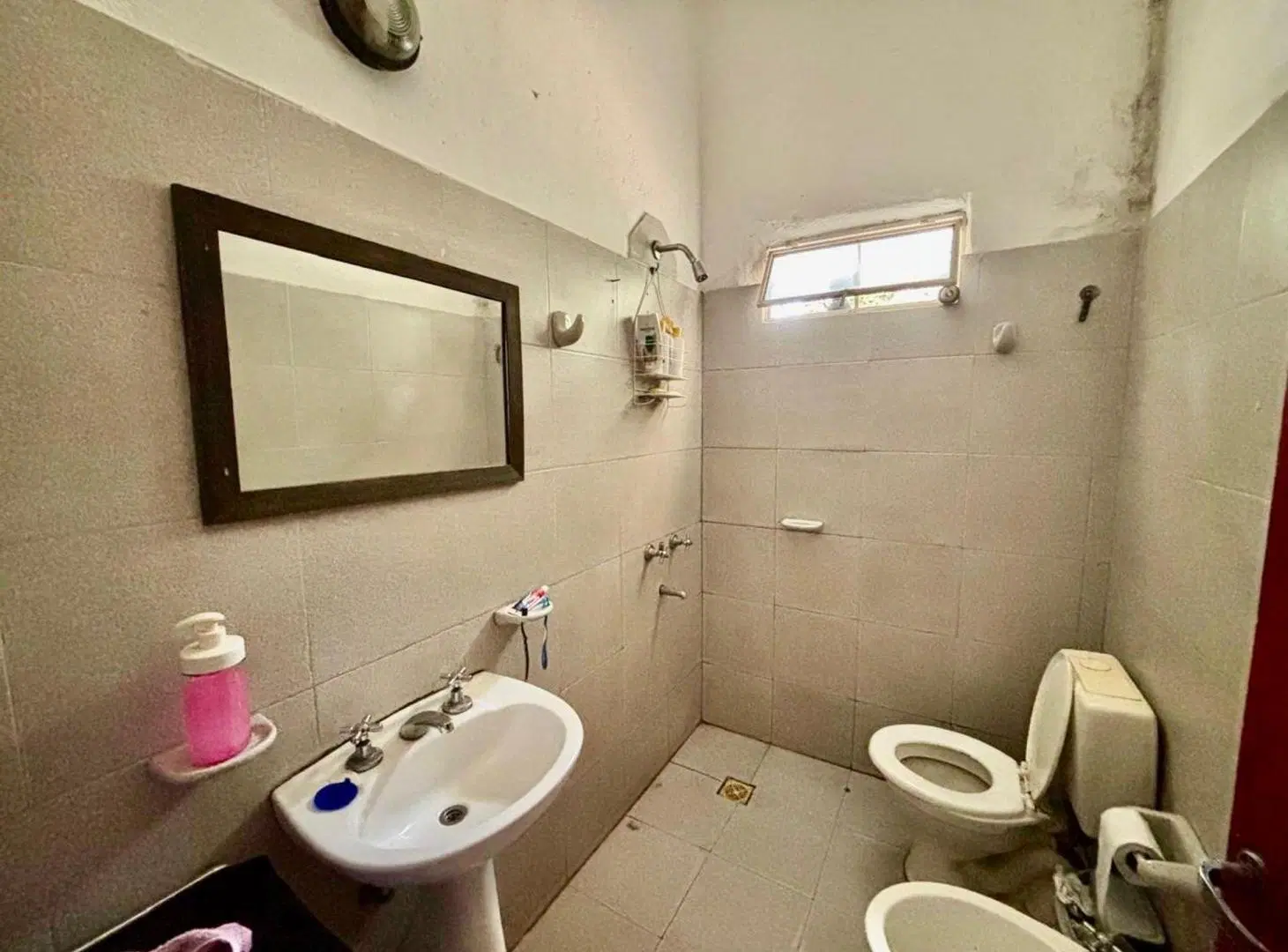VENTA 2 CASAS 1 DEPARTAMENTO  LA CALERA 5