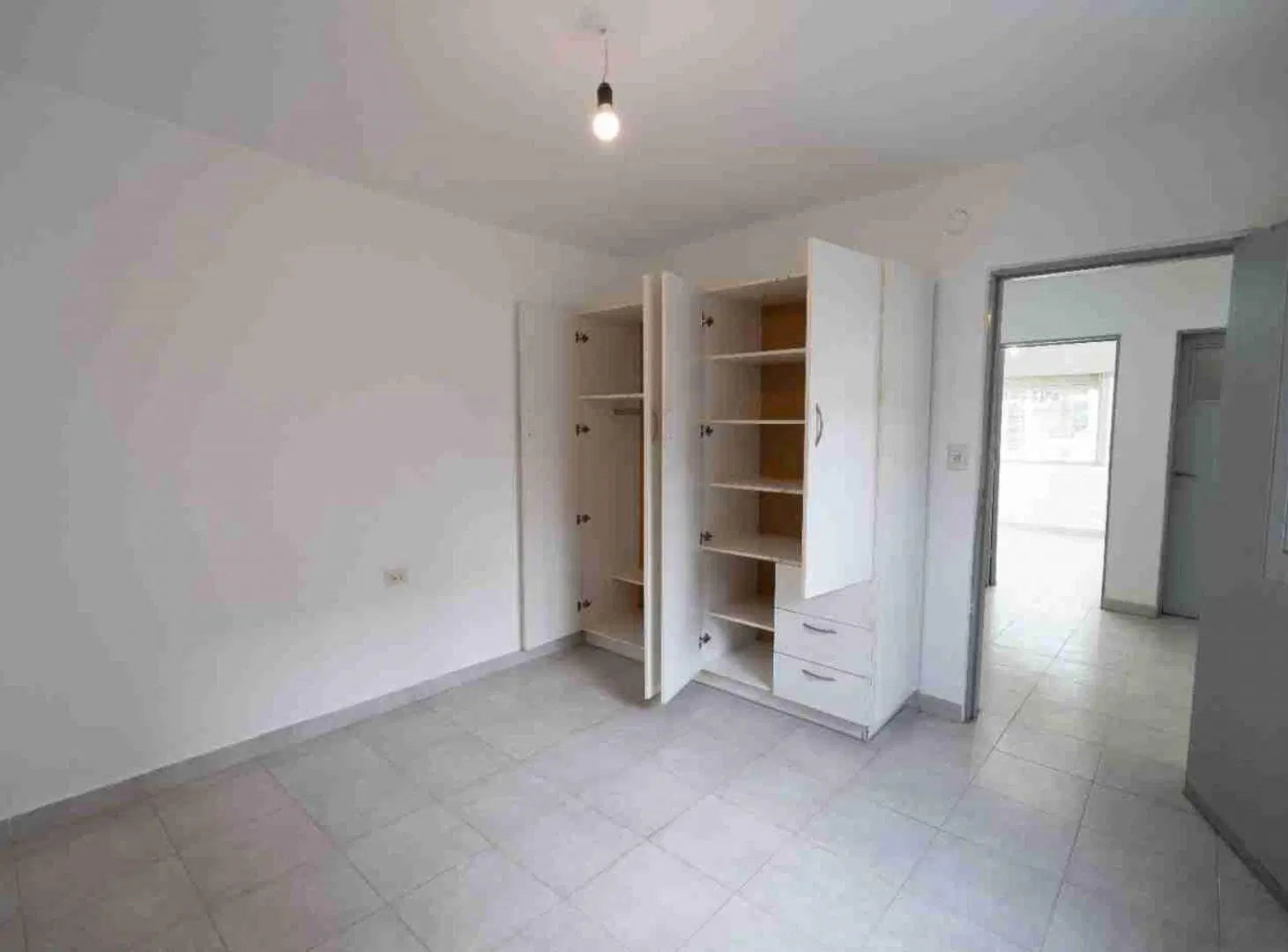 VENTA CASA 2 DORM BARRIO JARDIN 3