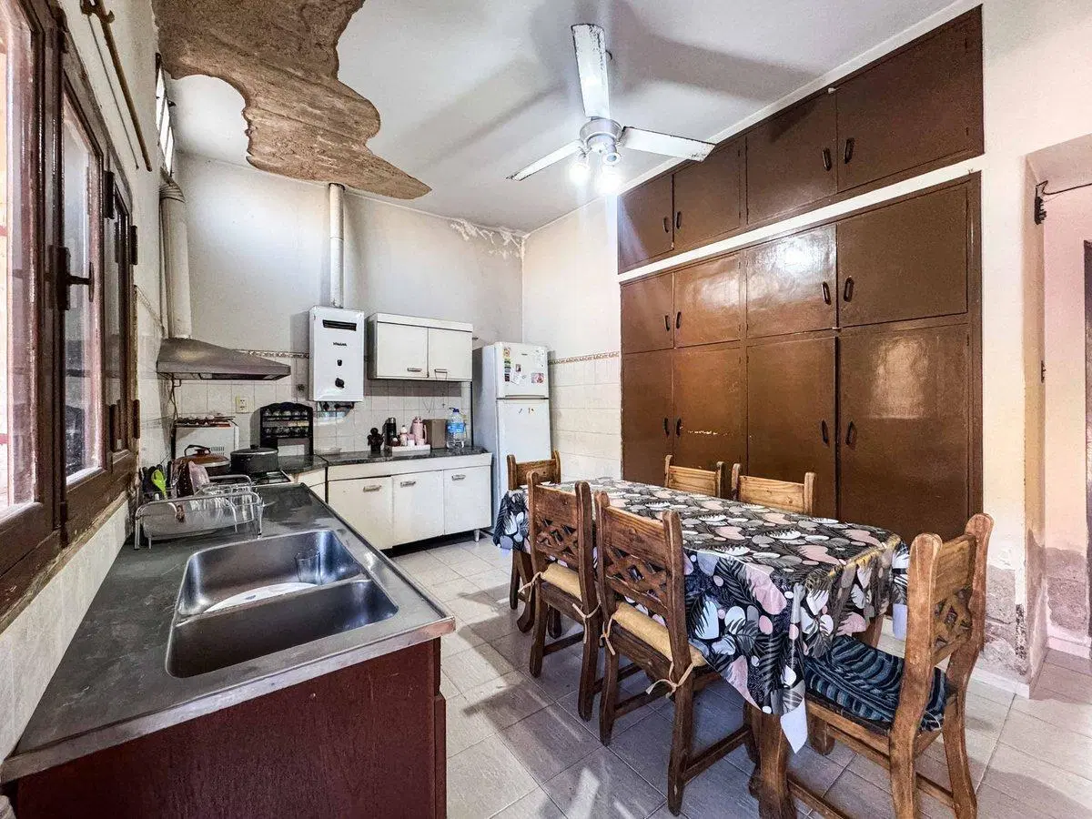 VENTA AMPLIA CASA 5 DORM + LOCAL B LOS PARAISOS 5
