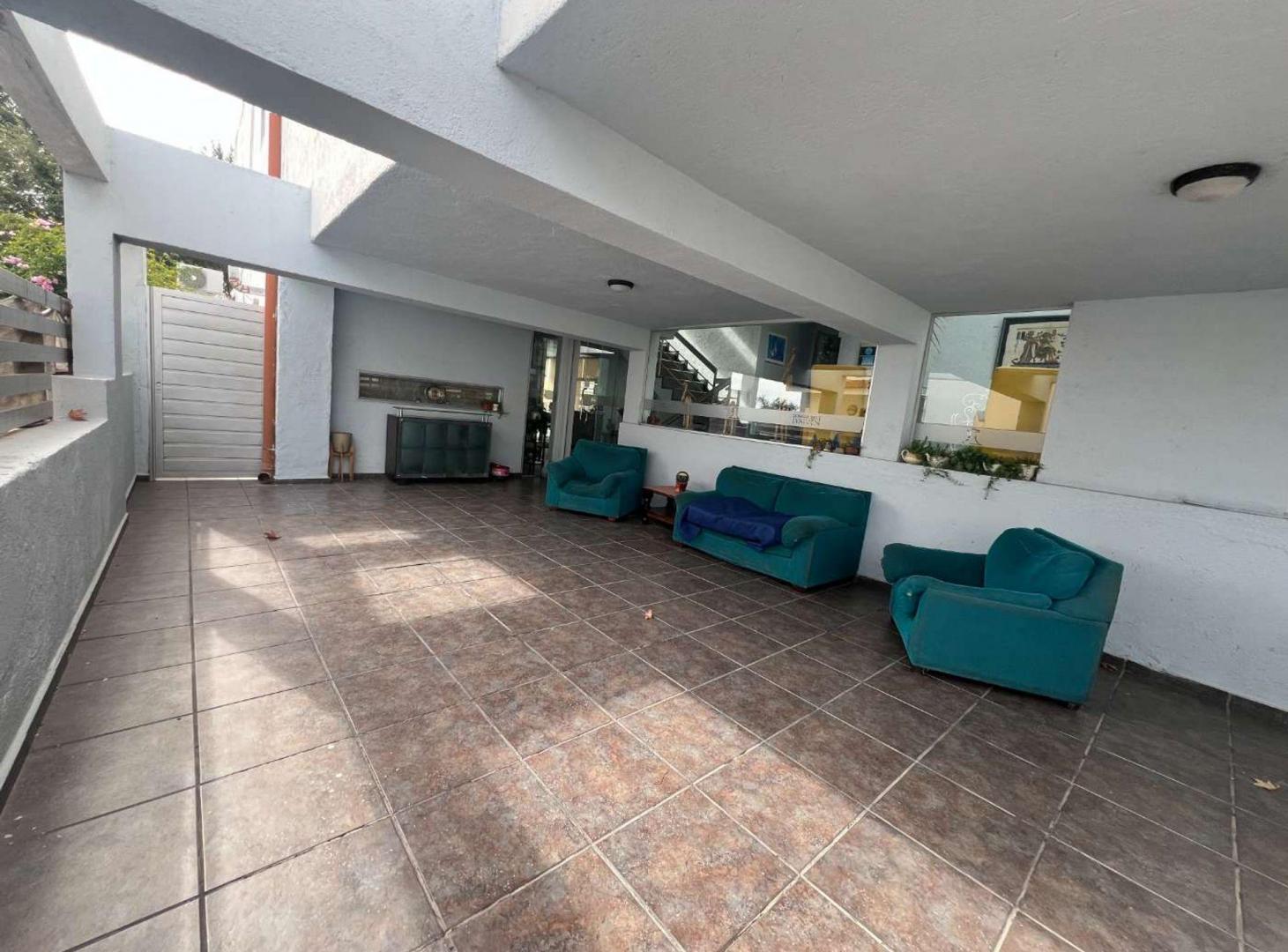 Foto de VENTA CASA O APTA COMERCIAL 11 HAB CARLOS PAZ, imagen 4