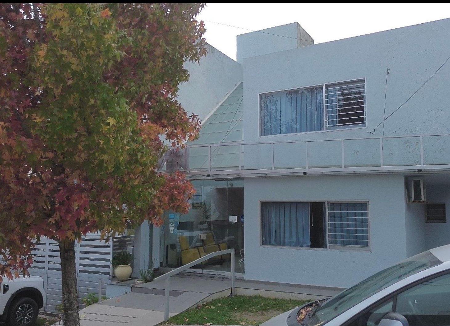 Foto de VENTA CASA O APTA COMERCIAL 11 HAB CARLOS PAZ, imagen 5