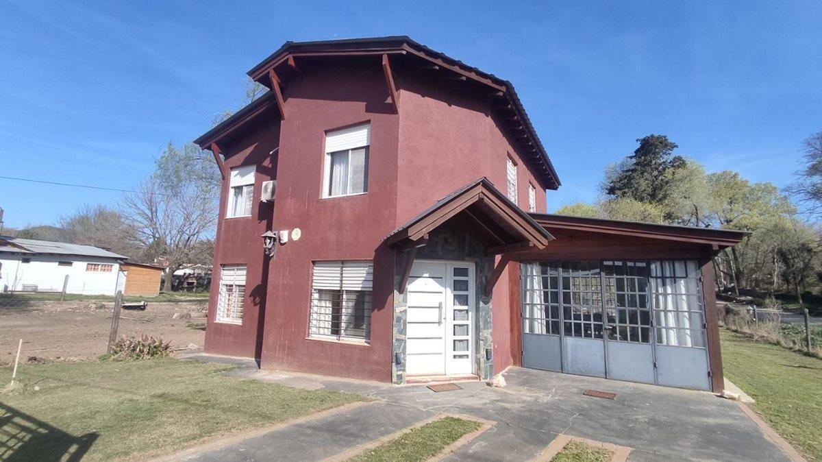 VENTA CASA 3 DORM CENTRO SANTA ROSA DE CALAMUCHITA