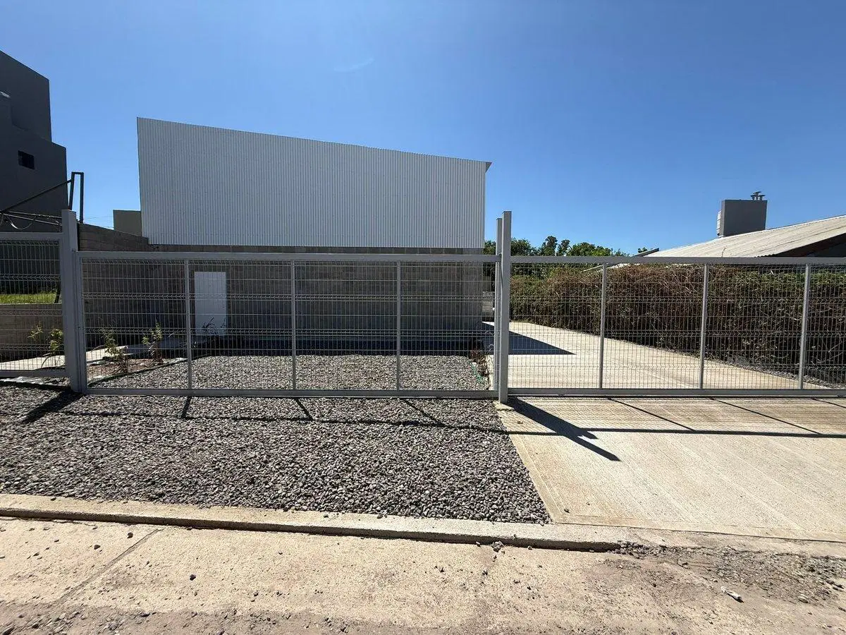 ALQUILER GALPON 163 M2 VILLA ALLENDE 2
