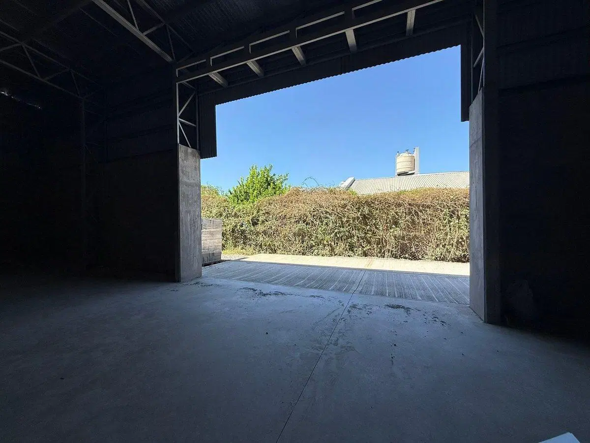 ALQUILER GALPON 163 M2 VILLA ALLENDE 3