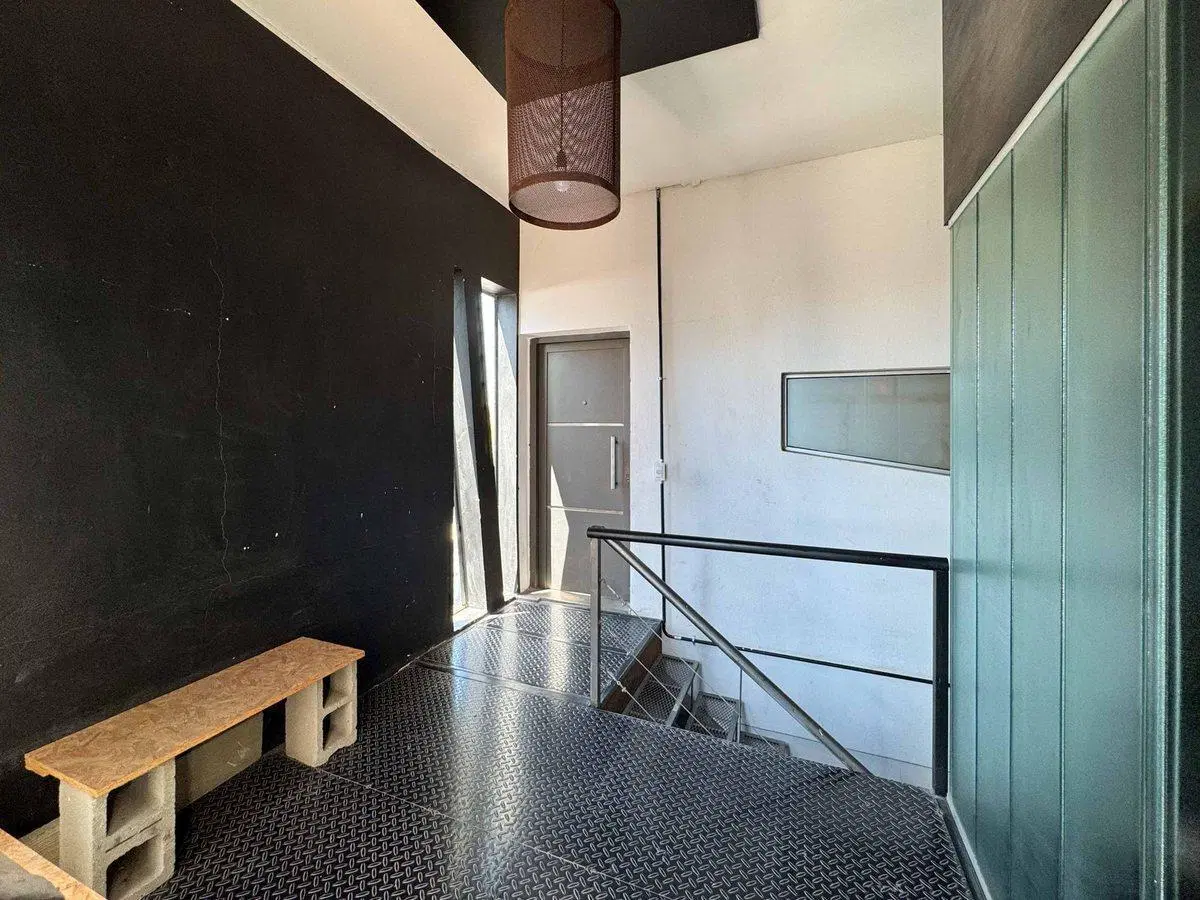 VENTA OFICINA DOBLE RECTA MARTINOLLI 4