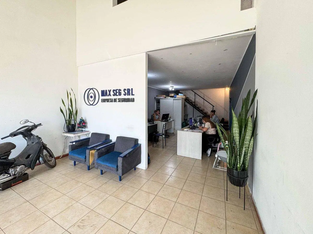 VENTA LOCAL COMERCIAL RECTA MARTINOLLI 2