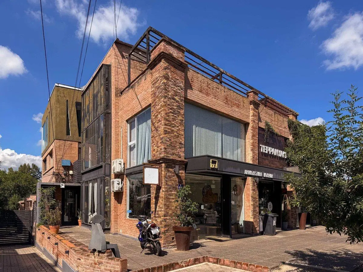 VENTA LOCAL COMERCIAL RECTA MARTINOLLI 5