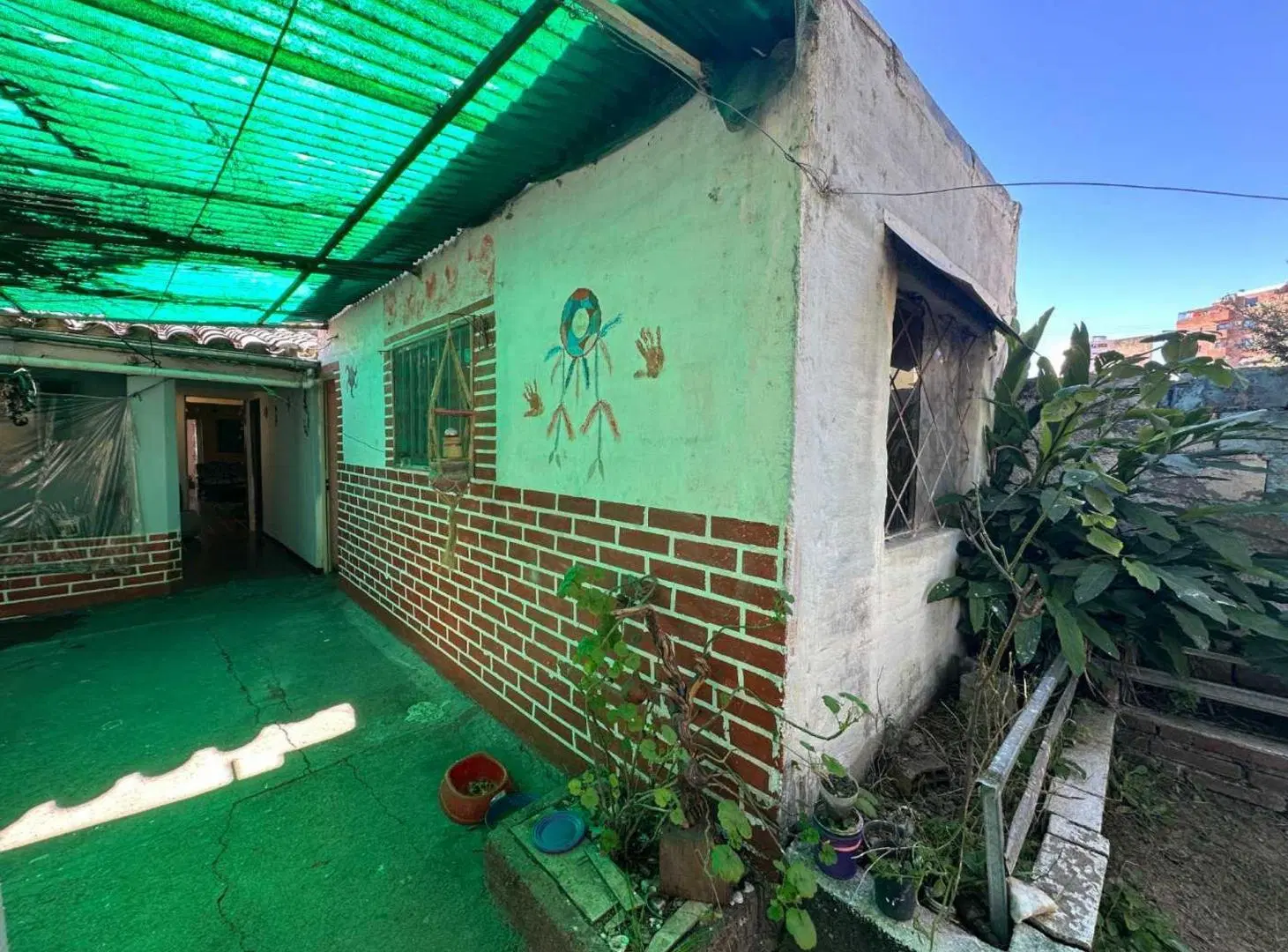 VENTA PH CENTRO CARLOS PAZ. 3 DORM , AMPLIO PATIO. 4