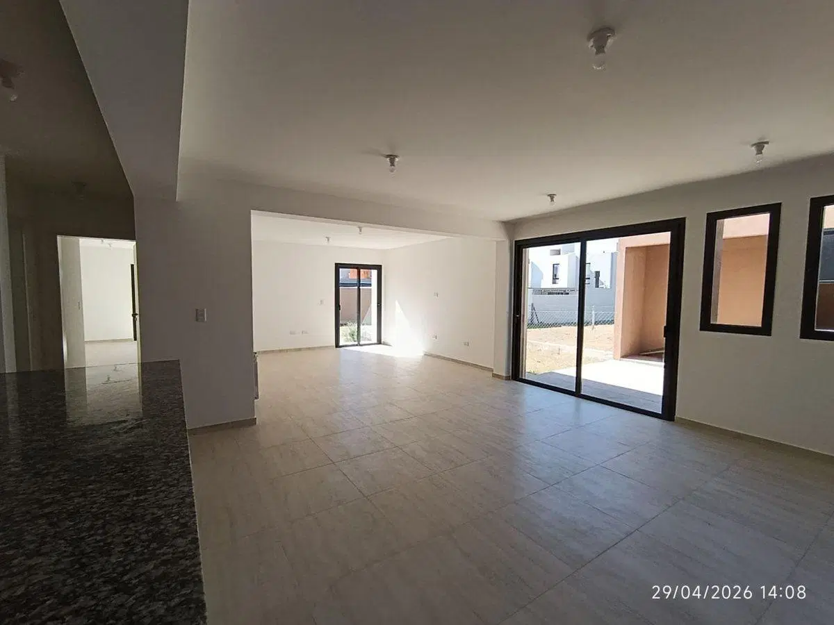 VENTA CASA A ESTRENAR 2 DOR Y ESC 3 BÑOS DOCTA CBA 3