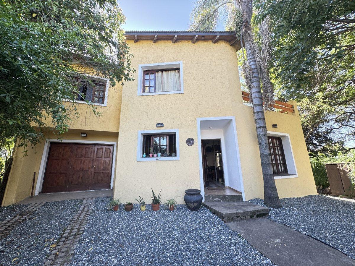 VENTA CASA 4 DORMITORIOS TALAR DE MENDIOLAZA