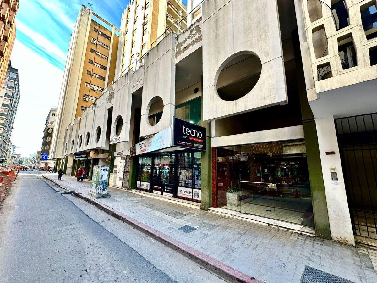 Foto de OPORTUNIDAD VENTA DEPTO CENTRO 3 DORMI CON COCHERA, imagen 3