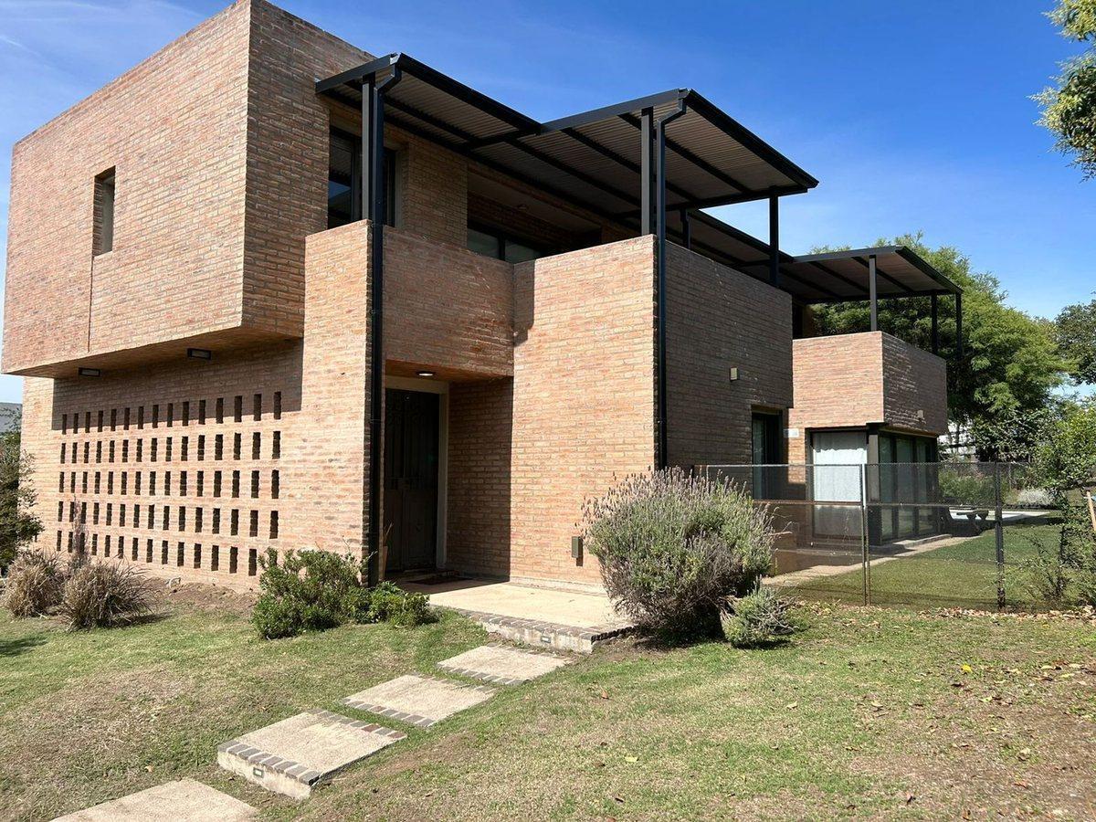 Foto de Venta Casa 3 Dorm Country La Serena Mendiolaza, imagen 2