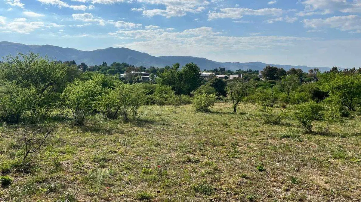 VENTA TERRENO 951 M2 HUERTA GRANDE CON VISTA 2