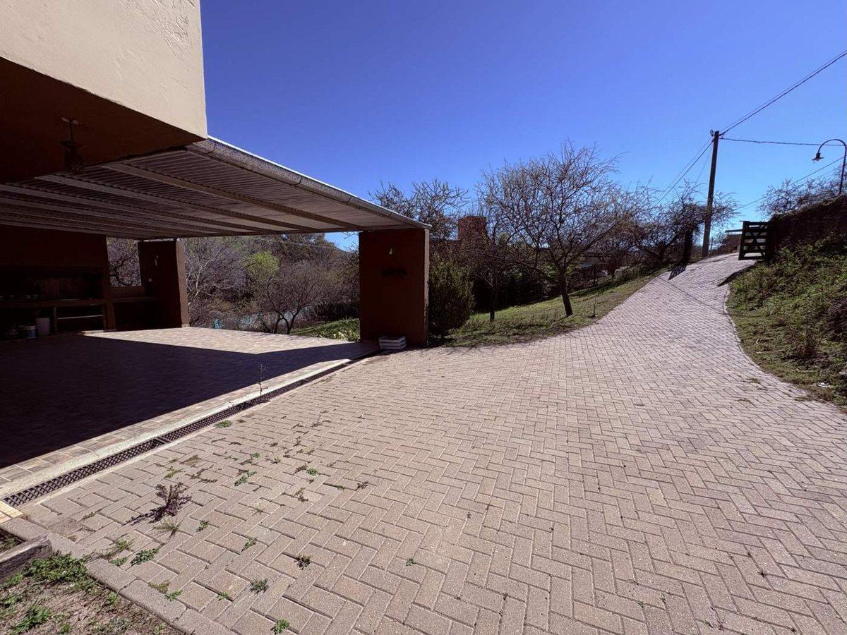 Foto de VENTA CASA CUMBRES DEL GOLF- VILLA ALLENDE, imagen 1