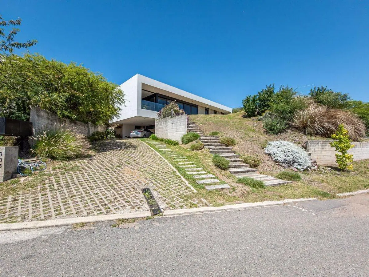 VENTA CASA 4 dormí COUNTRY LA CUESTA 3