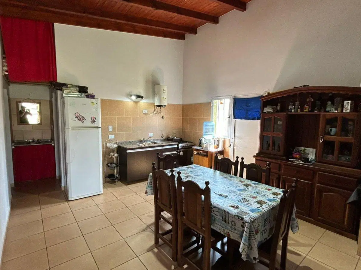 VENTA COMODA CASA 1 DORM SANTA MONICA 2