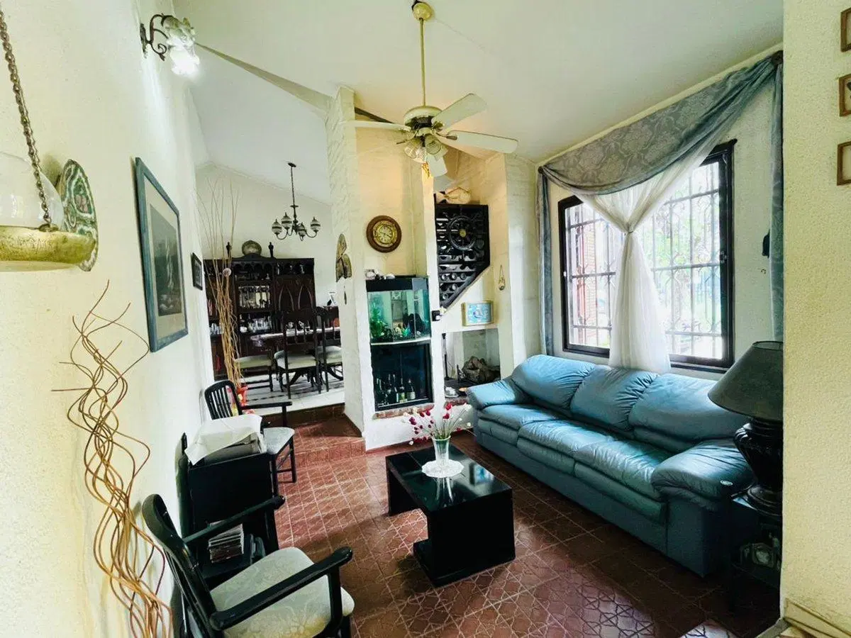VENTA CASA URCA 3 DORM + ALTILLO 3
