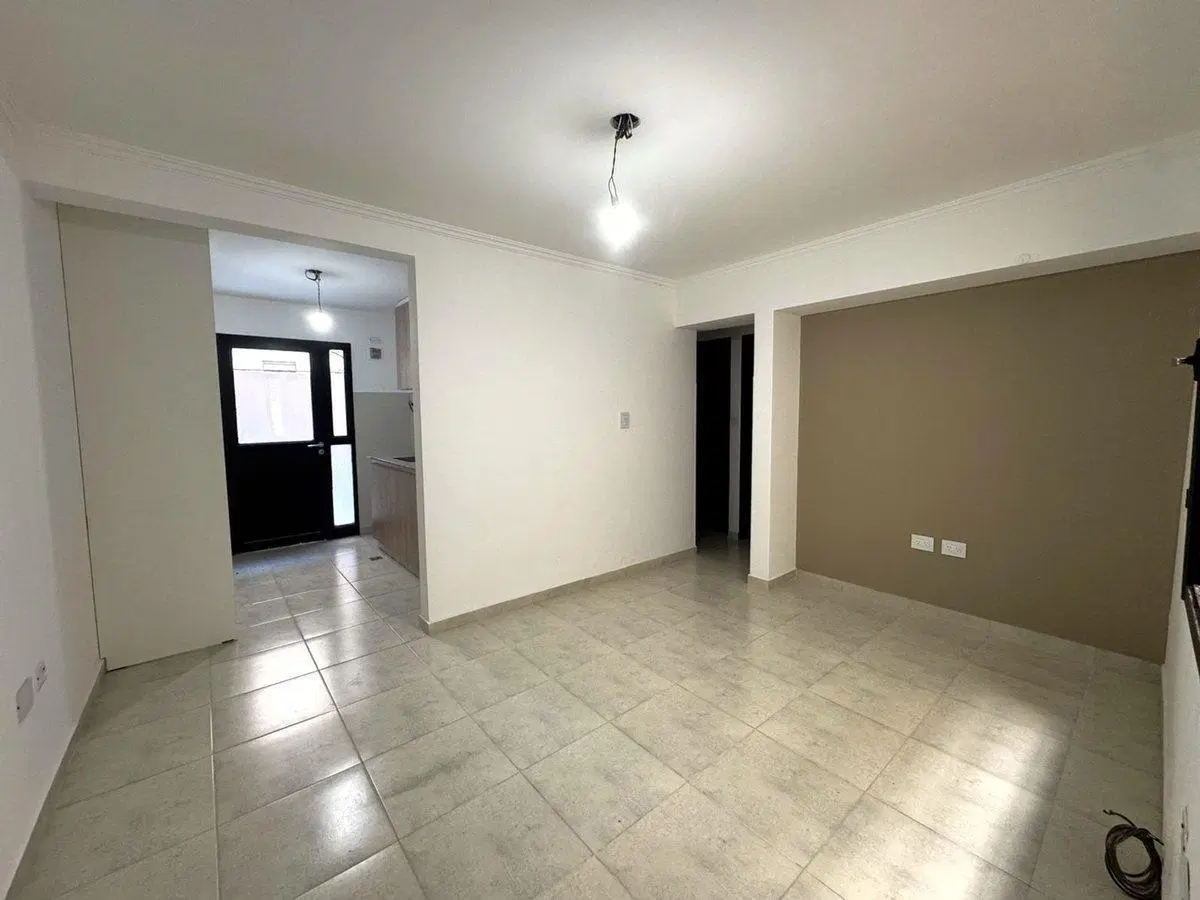 ALQUILER DEPTO 2 DORM PATIO RECICLADO NUEVA CORDOB 2