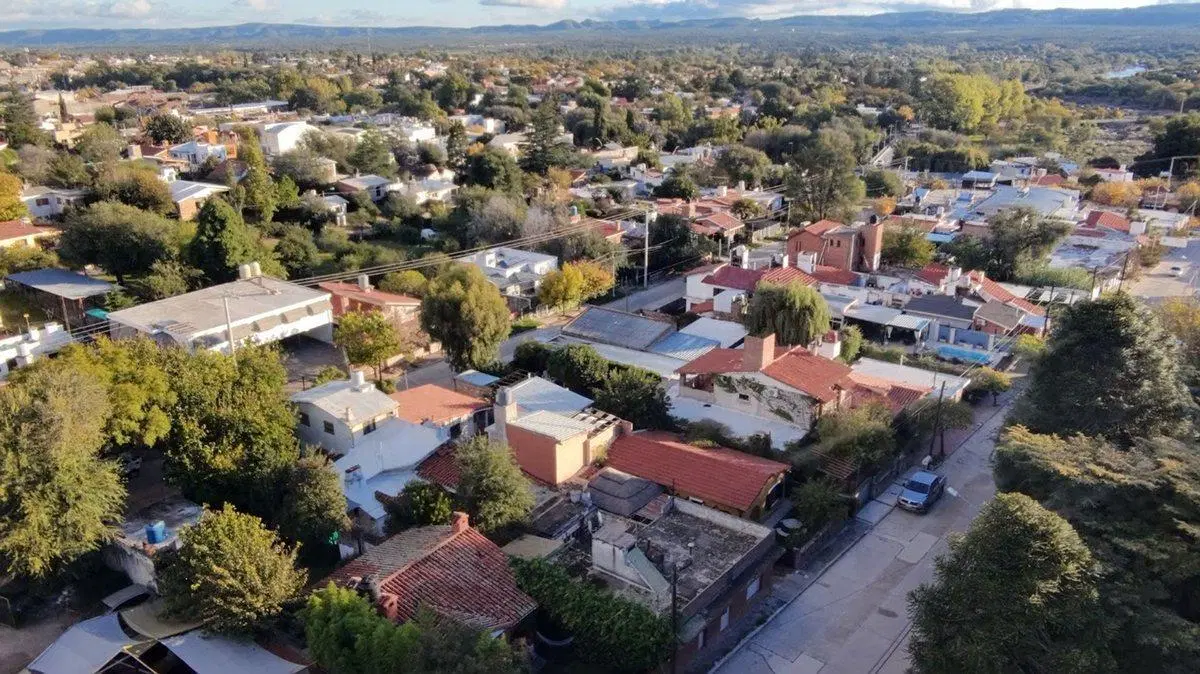 DOS CASAS CENTRO MINA CLAVERO INVERSION POTENCIAL 5