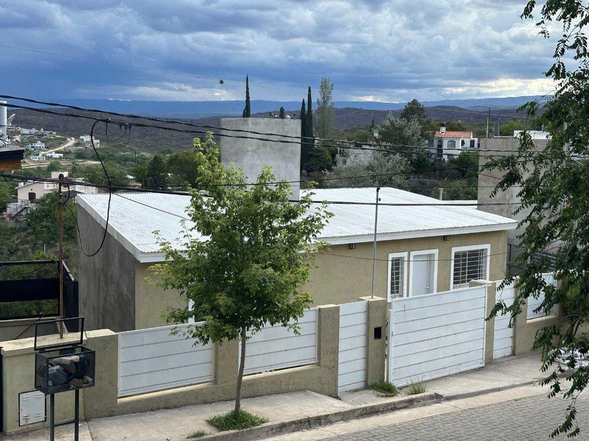 Foto de VENTA COMPLEJO DE 3 DEPTOS 2 DOR CARLOS PAZ CENTRO, imagen 2