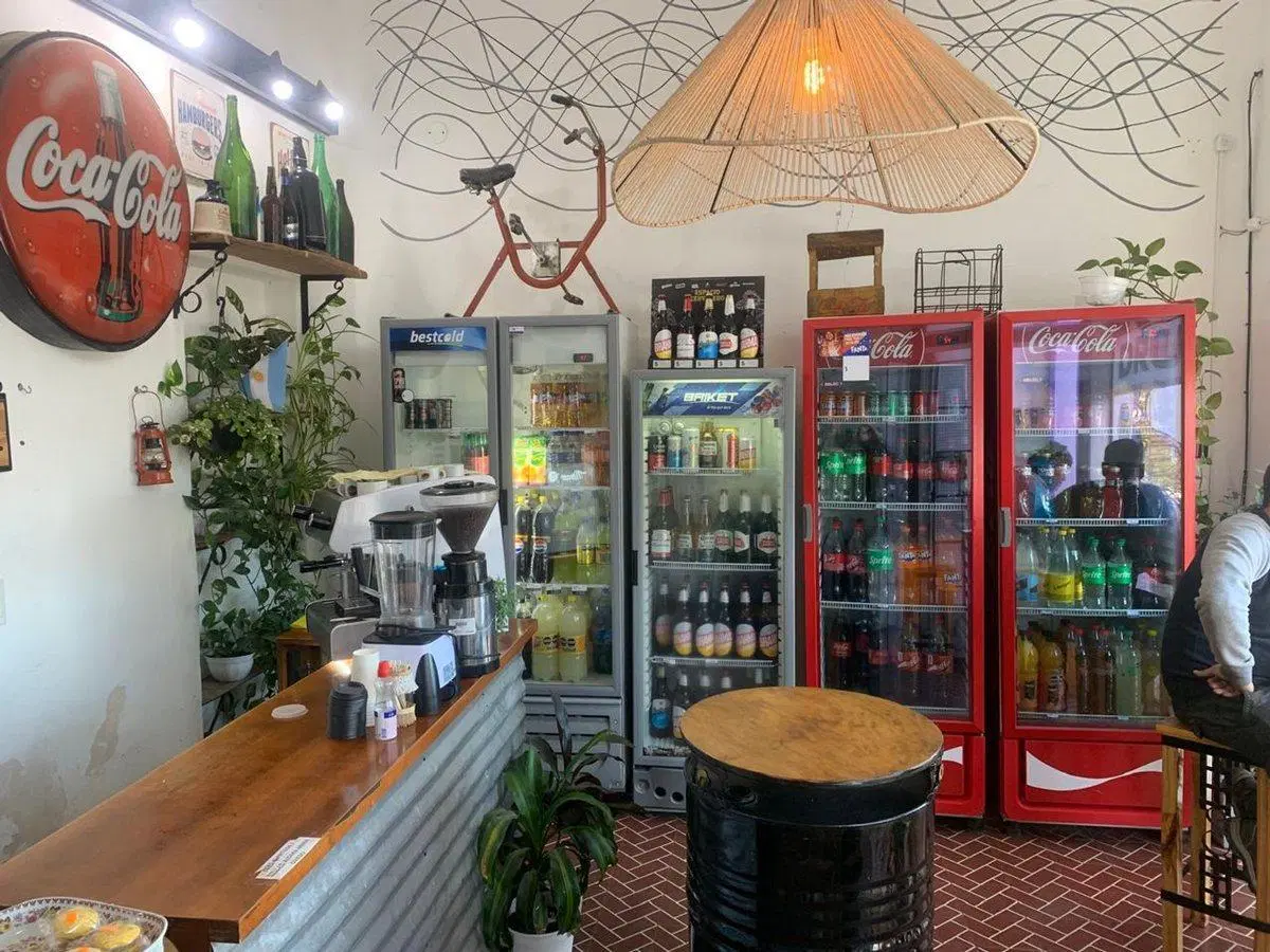 VENTA LOCAL COMERCIAL Y DEPTO CENTRICO COSQUIN 4