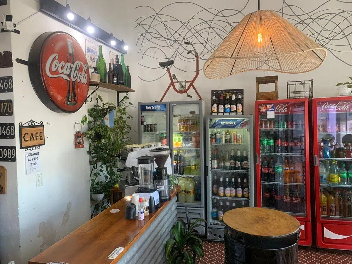 VENTA LOCAL COMERCIAL Y DEPTO CENTRICO COSQUIN 2